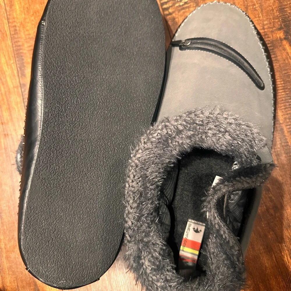 Freewaters Men’s Perfect Fit Slippers House Shoes Grey Slip On Shoes US12 EU46
